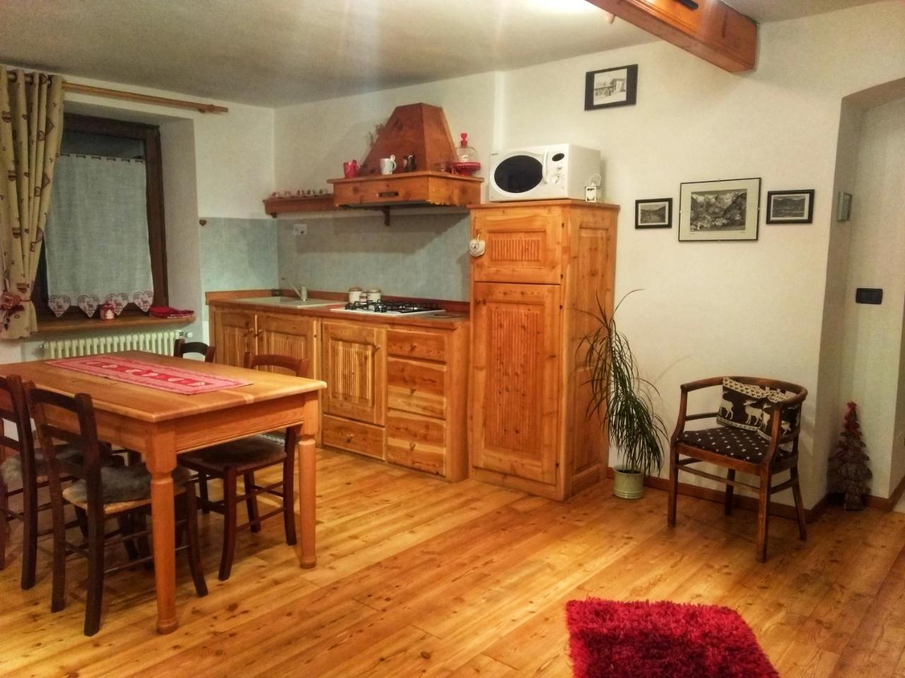 Maison Besenval Lägenhet Aosta Exteriör bild